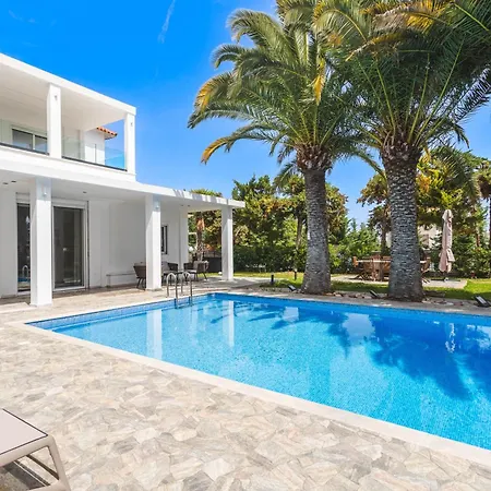 Villa Albero Polychrono