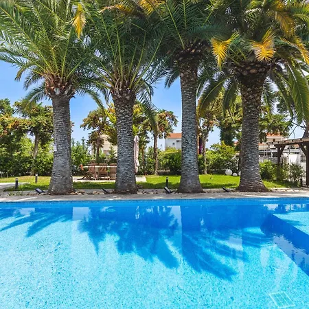 Villa Albero Polychrono